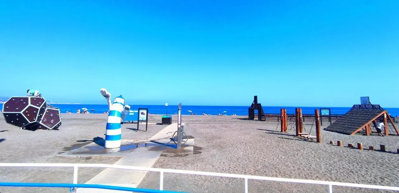 DELUXE Primera Línea de Playa! Torre Del Mar Apartamento